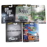 coche pop culture hot wheels surtido