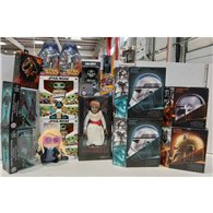 pack oferta figuras caja dañada