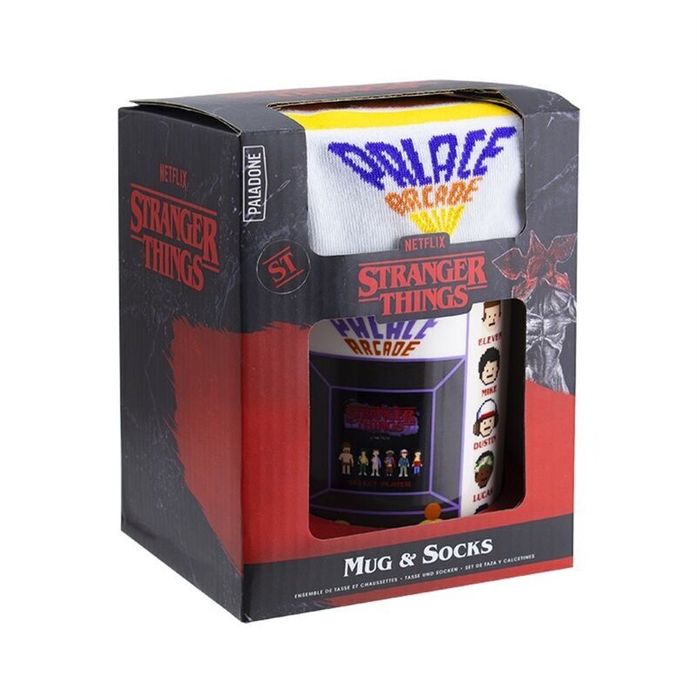 set taza y calcetines stranger things