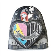 mochila corazon partido jack y sally  pesadilla antes de navidad  loungefly 26cm